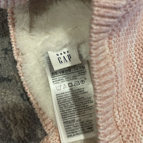 GAP hat - Picture 2 of 3